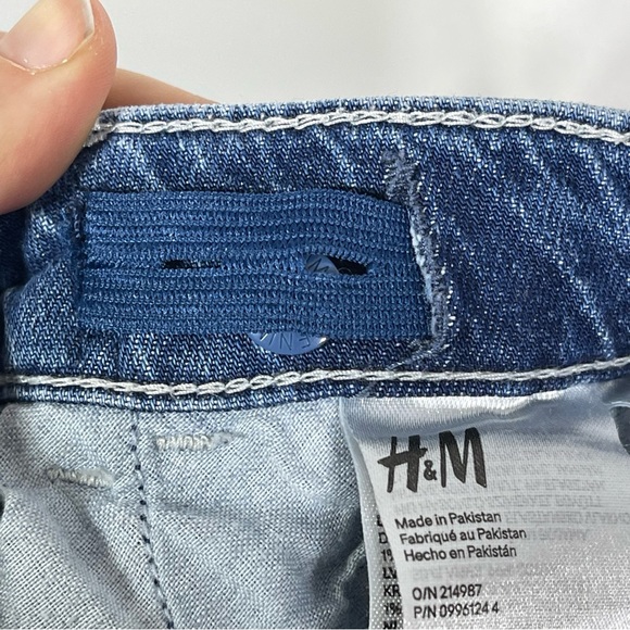 H&M &DENIM, Boys Wide Leg Jeans, Size 8. Adjustable Waist. Excellent condition! - Picture 4 of 7